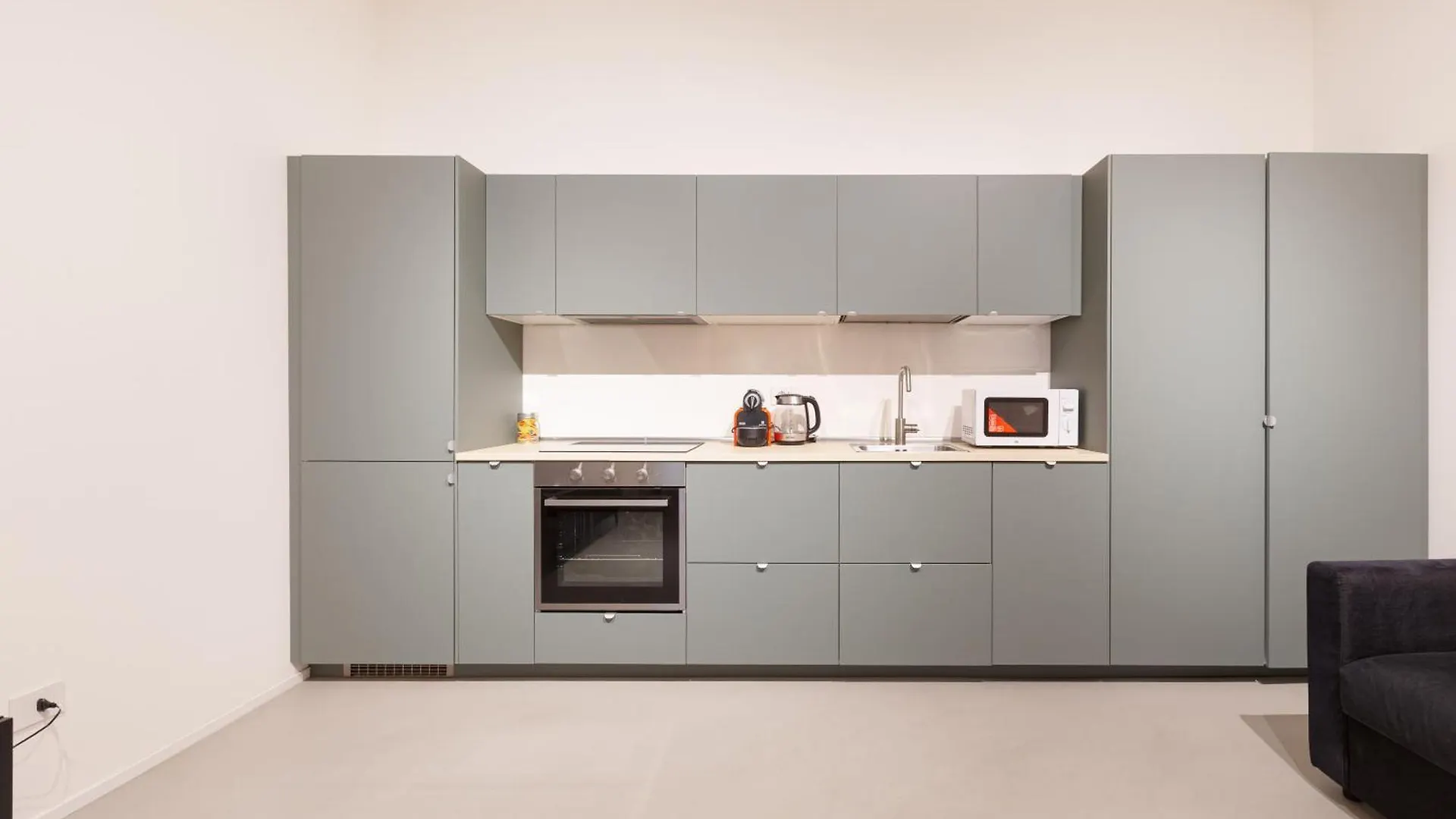 Guesthost - Cozy Studio Apartment Tortona Milaan